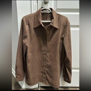 Beautifully Brown Patterned women’s Button-Up Shirt size 9/10